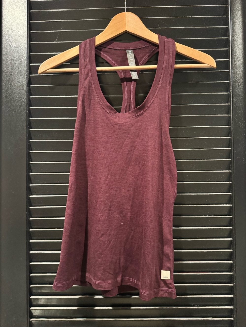 Vuori XS Women's Racerback Tank Top - Burgundy